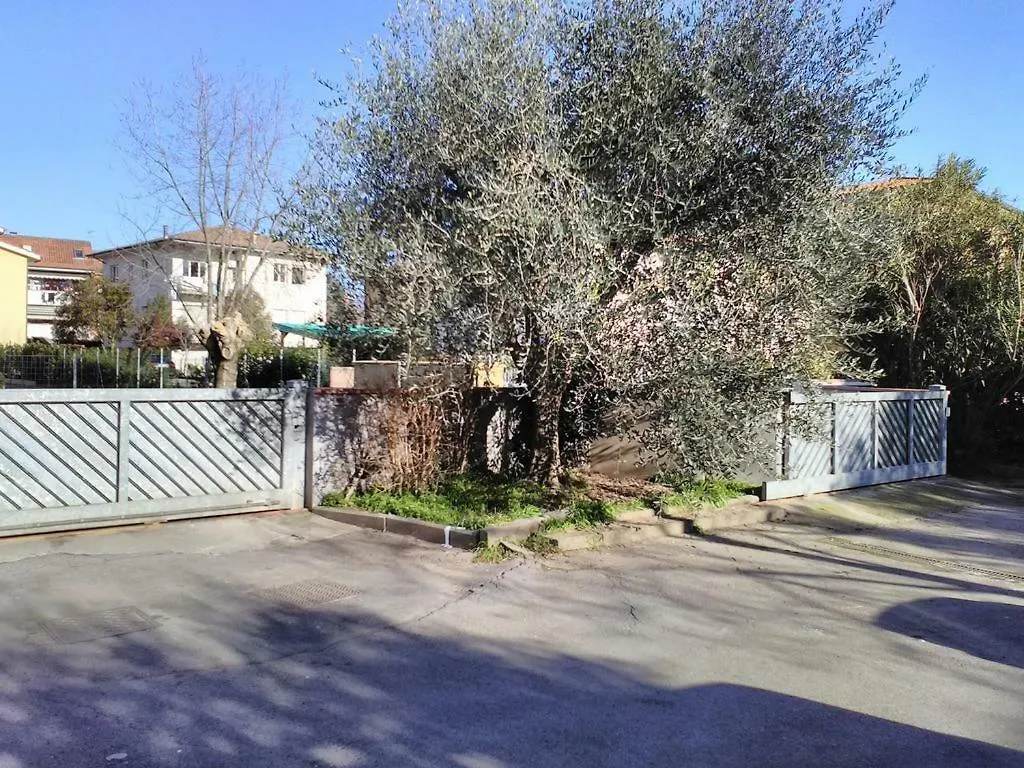 Casa Rina Apartment Lucca